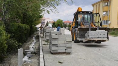 Photo of Mimar Sinan Mahallesinde Tretuvar yenileme çalışmaları yapılıyor