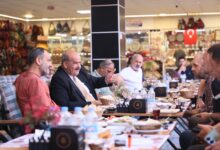 Photo of Tan, esnafla kurulan bu güçlü bağın yeni dönem için umut verici olduğunu belirtti