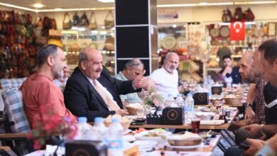 Photo of Tan, esnafla kurulan bu güçlü bağın yeni dönem için umut verici olduğunu belirtti