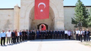 Photo of Erzincan Protokolü Tercan’da Buluştu: Mamahatun Kervansarayı’nda Anlamlı 15 Temmuz Sergisi